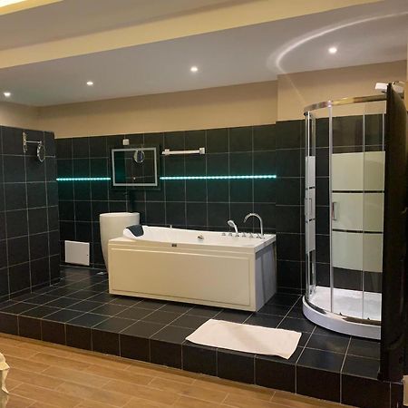 Sky Kenako Hotel Криби Экстерьер фото