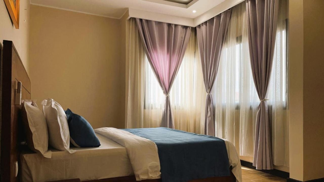 Sky Kenako Hotel Криби Экстерьер фото